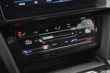 Volkswagen Passat B8 Limousine Facelifting 1.5 TSI EVO 150KM 2021 R-LINE__ R-LINE __ R-LINE __, zdjęcie 34