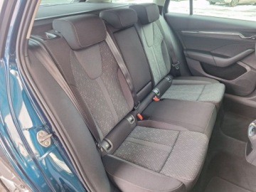 Skoda Octavia IV Liftback 1.5 TSI EVO 150KM 2022 Skoda Octavia serwis ASO 1.5TSI eTEC 150KM hak bezwypadkowy ACC navi Smart, zdjęcie 19