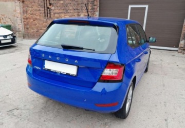 Skoda Fabia III Hatchback Facelifting 1.0 MPI 60KM 2020 Skoda Fabia Cena Brutto BenzynaLPG 60KM, zdjęcie 2