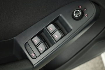 Audi A4 B8 Avant 2.0 TDI 143KM 2011 Audi A4 2.0 TDI, Automat, Navi, Xenon, Bi-Xenon, zdjęcie 17