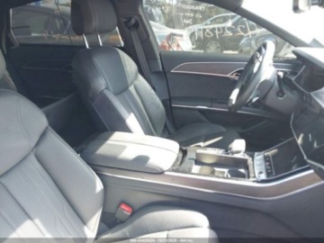 Audi A8 D5 2024 Audi A8 L 55 Tfsi Quattro Tiptronic 2024 3.0l 3.0 Benzyna 335KM, zdjęcie 8