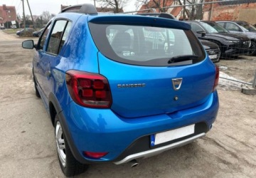 Dacia Sandero II Hatchback 5d Facelifting 1.5 Blue dCi 95KM 2019 Dacia Sandero Cena Brutto 1.5 Diesel 95KM, zdjęcie 4