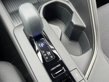 Toyota C-HR II SUV 1.8 Hybrid 140KM 2025 Od ręki - Comfort 1.8 Hybrid 140KM | Tempomat adaptacyjny!, zdjęcie 15