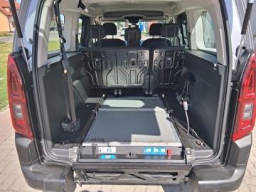 Citroen Berlingo III Osobowy M 1.5 BlueHDi 131KM 2021 Citroen Berlingo XL LONG PFRON Do osób niepełnosprawnych wózek inwalida, zdjęcie 14