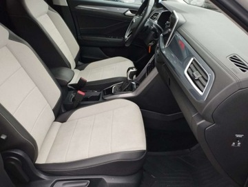 Volkswagen T-Roc I SUV Facelifting 1.5 TSI ACT 150KM 2022 Volkswagen T-Roc 1.5 TSI 150KM Style DSG Grzane FoteleVirtualAndroidSalon, zdjęcie 22