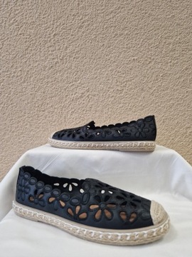 ESPADRYLE CZARNE AŻUROWE WSUWANE Z NOSKIEM EKOSKÓRA COLLECTION PARIS R.39