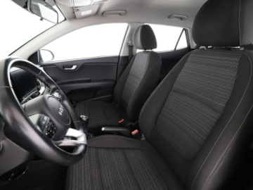 Kia Stonic I Crossover Facelifting 1.0 T-GDI MHEV  120KM 2022 Kia Stonic pdc duze radio klimatyzacja manual, zdjęcie 12