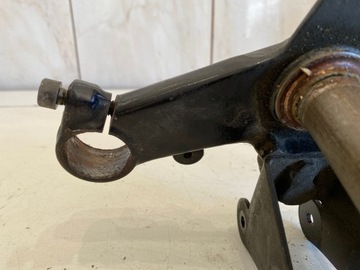 HONDA CA 125 REBEL 95-01 PÓŁKA DOLNA ZAWIESZENIA AMORTYZATORÓW