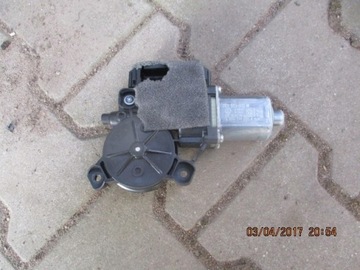MOTOREK ZVEDÁNÍ SKEL VW T5 T6 7E0959802M
