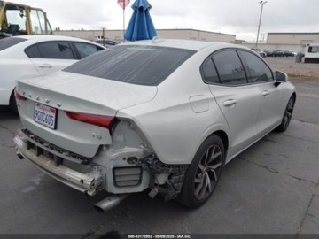 Volvo S60 III Sedan 2.0 T5 250KM 2020 Volvo S60 S60 t5 momentum 2.0 Benzyna 250KM, zdjęcie 3