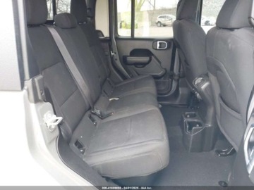 Jeep Gladiator 2023 Jeep Gladiator Sport S 2023 3.6l 3.6 Benzyna 285KM, zdjęcie 12