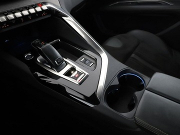 Peugeot 3008 II Crossover Facelifting  1.2 PureTech 130KM 2021 Peugeot 3008 automat full LED skóra el. fotele z, zdjęcie 30