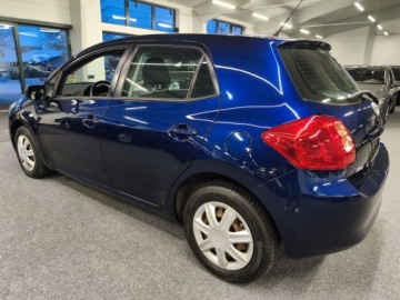 Toyota Auris I Hatchback 1.6 i 16V VVT-i 124KM 2007 Toyota Auris I 1.6 benzyna, Klima, 131 tyś km, zdjęcie 4