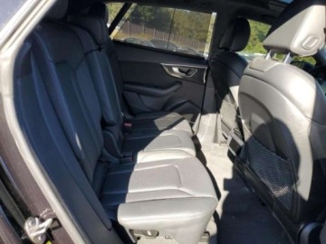 Audi Q8 2019 Audi Q8 2019, 3.0L, 4x4, PRESTIGE S-LINE, od ubezpieczalni 3.0 Benzyna, zdjęcie 9