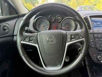 Opel Insignia I Sedan 2.0 Turbo ECOTEC 220KM 2009 Opel Insignia 2.0 Turbo 220KM | Skóry | Bi-Ksenon, zdjęcie 8