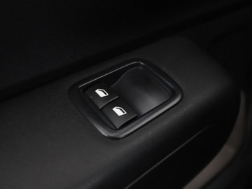 Citroen C3 III VAN 1.2 PureTech 82KM 2022 Citroen C3 Klimatyzacja Wspomaganie kierownicy, zdjęcie 31