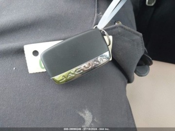 Jaguar F-Pace 2019 Jaguar F-Pace 2019 Jaguar F-PACE 25t Premium AWD 2.0 Benzyna 247KM, zdjęcie 9