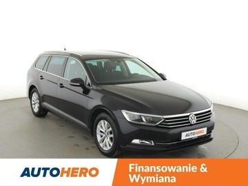 Volkswagen Passat B8 Variant 1.4 TSI BlueMotion Technology ACT 150KM 2017 Volkswagen Passat DSG navi kamera i czujniki, zdjęcie 9