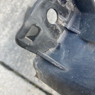 AUDI A3 LIFT 2008-13 СДВИГ ПОД ФОНАРЬ ПРАВЫЙ 8P0805608