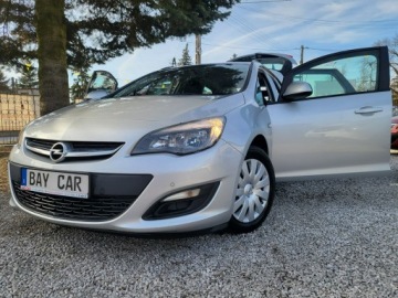 Opel Astra J Sports Tourer Facelifting 1.4 Turbo ECOTEC 140KM 2015 Opel Astra 1.4 Turbo Opłaty Zapraszamy !!!