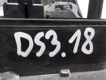 CITROEN DS3 3-D 1.2B 2017R. SVĚTLO PRAVÝ ZADNÍ 9808415380