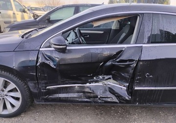 Volkswagen Passat CC 2.0 TSI 200KM 2009 Volkswagen Passat CC 2009r, 2.0 LPG. Lekko uszkodzony lewy bok. Jezdzi., zdjęcie 23