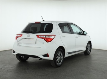 Toyota Yaris III Hatchback 5d Facelifting 2017 1.5 Dual VVT-iE 111KM 2017 Toyota Yaris 1.5 Dual VVT-i, Salon Polska, zdjęcie 4
