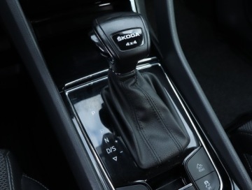 Skoda Kodiaq I SUV Facelifting 2.0 TDI SCR 200KM 2022 Skoda Kodiaq 2.0 TDI, Salon Polska, 197 KM, 4X4, zdjęcie 17