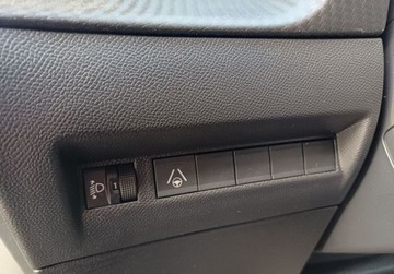 Peugeot 2008 II SUV Facelifting 1.2 PureTech 130KM 2024 Peugeot 2008 243 Allure 130KM Automat I wl. DEMO Gwarancja FV23, zdjęcie 29