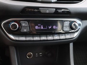 Hyundai i30 III Hatchback 1.4 T-GDI 140KM 2017 Hyundai i30 1.4 T-GDI, Salon Polska, zdjęcie 11