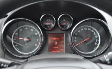 Opel Astra J Hatchback 5d 1.4 Turbo ECOTEC 140KM 2012 Opel Astra 1.4 Benzyna Tempomat Cz. parkowania Klimatyzacja 1.4 Benzyna, zdjęcie 25