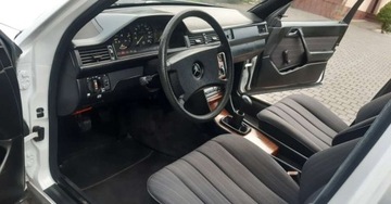 Mercedes W124 Sedan 2.0 105KM 1987 Mercedes-Benz W124 (1984-1993) Mercedes-Benz W124 (1984-1993) 2.0 Benzyna, zdjęcie 11