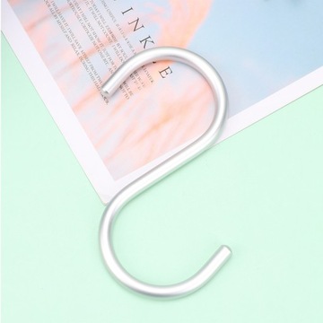 ФОРМОВЫЕ КРЮЧКИ ДЛЯ КУХОННОЙ ПОСУТЫ