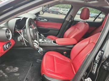 Alfa Romeo Giulia II Sedan Facelifting 2.0 Turbo 280KM 2021 Alfa Romeo Giulia Sport 2021 2.0l 2.0 Benzyna 280KM, zdjęcie 7