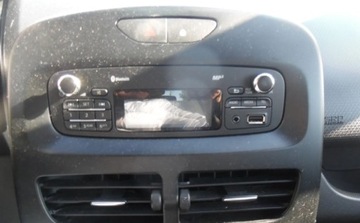 Renault Clio IV Hatchback 5d ENERGY dCi 90KM 2015 Renault Clio 2015r, 1.5DCI, Uszkodzony tyl i delikatnie przod. Jezdzi, zdjęcie 12