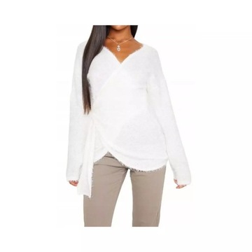 Sweter damski biały wiązany Prettylittlething 42