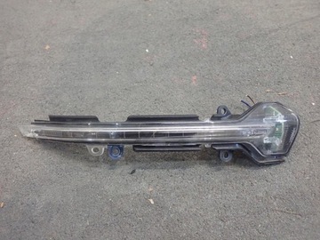 Kierunkowskaz lusterka prawy SEAT LEON III 2012-