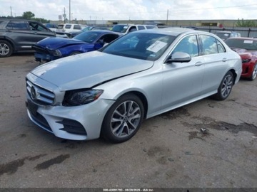 Mercedes Klasa E W213 2020 Mercedes-Benz Klasa E 450 4Matic 2020 3.0l 3.0 Benzyna 362KM, zdjęcie 1