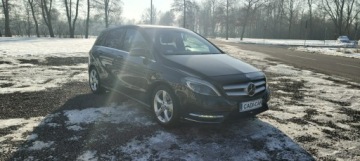 Mercedes Klasa B W246 Sports Tourer 180 BlueEFFICIENCY 122KM 2013 Mercedes B 180 Pierwszy właściciel w kraju,, zdjęcie 2