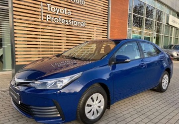 Toyota Corolla XI Sedan Facelifting 1,33 Dual VVT-i 99KM 2017 Toyota Corolla Toyota Corolla 1.33 Active 1.3 Benzyna 99KM, zdjęcie 1