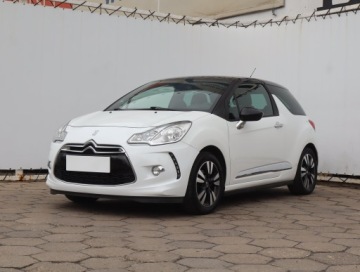 DS 3 Hatchback Facelifting 2014 (Citroen) 1.2 PureTech 110KM 2015 Citroen DS3 1.2 PureTech, Klima, Klimatronic, zdjęcie 1