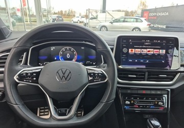 Volkswagen T-Roc I SUV Facelifting 1.5 TSI ACT 150KM 2023 Volkswagen T-Roc 1.5 Benzyna 150KM, zdjęcie 13