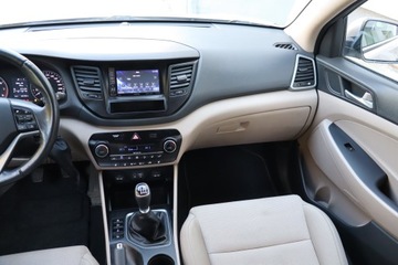 Hyundai Tucson III SUV 1.6 GDI 132KM 2016 Hyundai Tucson 1.6 GDI, Salon Polska, zdjęcie 7