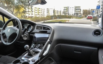 Peugeot 3008 I Crossover 1.6 156KM 2010 Peugeot 3008 155 tys. km Bezwypadkowy 1.6 Benzyna 156KM, zdjęcie 9