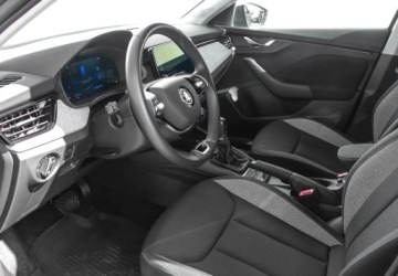 Skoda Scala Hatchback Facelifting 1.0 TSI 115KM 2024 Skoda Scala 1.0TSI 116KM Selection DSG, Podgrzewane Fotele, Kamera Cofania, zdjęcie 10