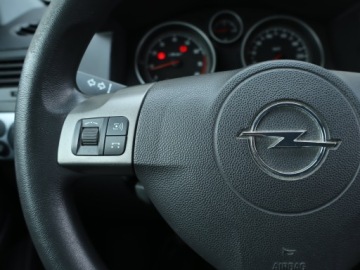 Opel Astra H Hatchback 5d 1.6 Twinport ECOTEC 105KM 2005 Opel Astra 1.6 16V, 1. Właściciel, Klima, zdjęcie 15