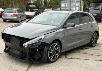 Hyundai i30 III Hatchback Facelifting 1.5 T-GDI 48V 160KM 2021 Hyundai i30 1.5 Benzyna Mild Hybrid - MHEV 1.5 Benzyna 159KM, zdjęcie 17