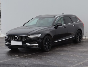 Volvo V90 II Kombi 2.0 D4 190KM 2017 Volvo V90 D4 AWD, 187 KM, 4X4, Automat, Skóra, zdjęcie 1