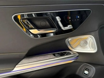 Mercedes CLE Coupe AMG 3.0 53  449KM 2025 MERCEDES-BENZ CLE AMG 53 4-Matic+ Coupe 3.0 (449KM) 2025, zdjęcie 17