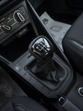 Volkswagen Polo VI Hatchback 5d Facelifting 1.0 TSI 95KM 2022 Volkswagen Polo 1.0 TSI 95KM Salon Polska Serwis ASO Finansowanie FV 23%, zdjęcie 18